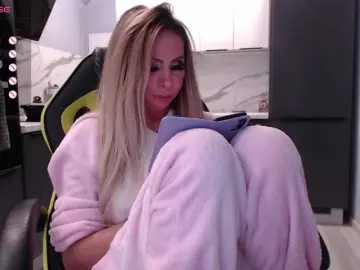 Blondalina  live sex cam