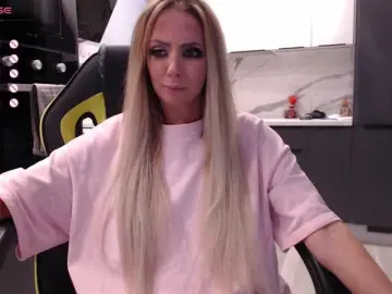 Blondalina  live sex cam