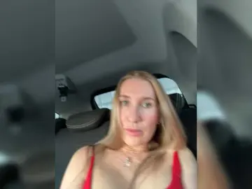 FreyaGreen  live sex cam
