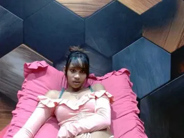IndianAurora  live sex cam