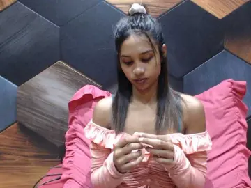 IndianAurora  live sex cam