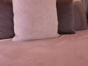 IvyEllis  live sex cam