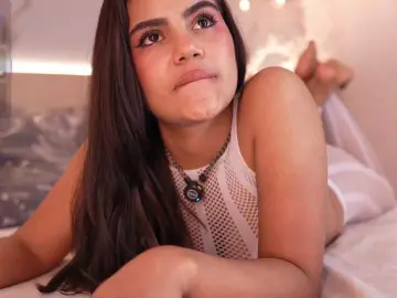 IvyEllis  live sex cam