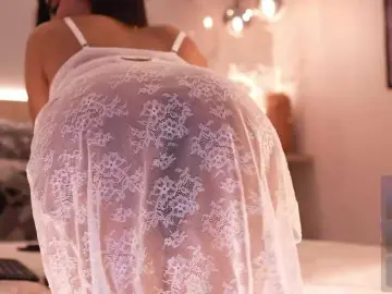 IvyEllis  live sex cam