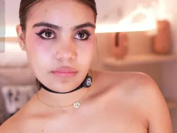 IvyEllis  live sex cam