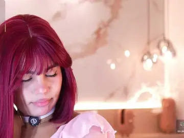 IvyEllis  live sex cam