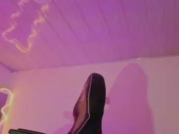 Laylafoxy-tay  live sex cam