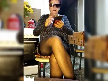 PanteraNeagra  live sex cam