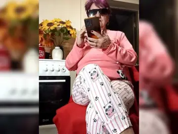 PanteraNeagra  live sex cam