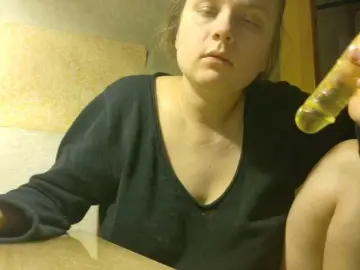 Esterjohns  live sex cam