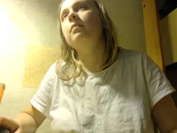 Esterjohns  live sex cam