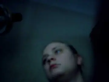 Esterjohns  live sex cam