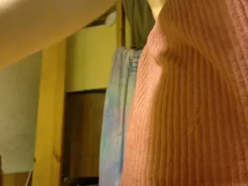Esterjohns  live sex cam