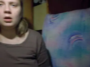 Esterjohns  live sex cam