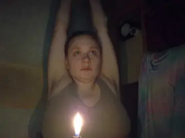 Esterjohns  live sex cam