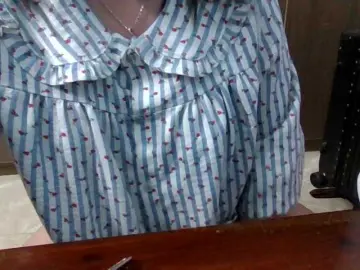 Bong-999  live sex cam