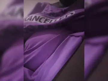 Melaninbabe  live sex cam