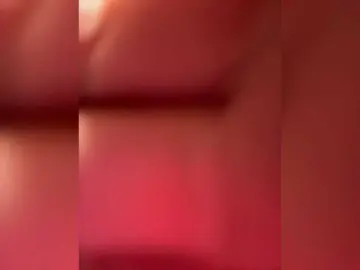 Milana-La  live sex cam