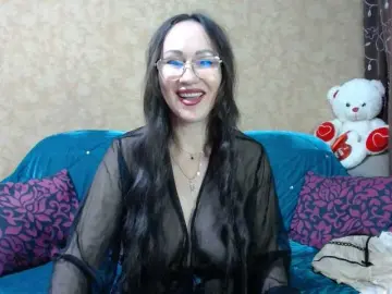MilfBrunet  live sex cam