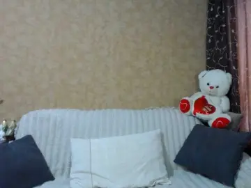 MilfBrunet  live sex cam