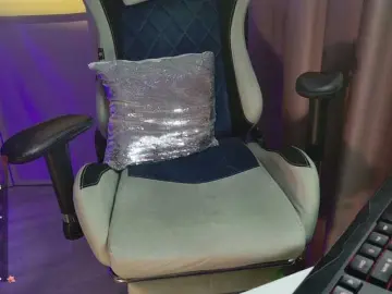 Pink-Donut  live sex cam