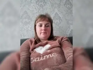 PolyarnayaYagoda82  live sex cam