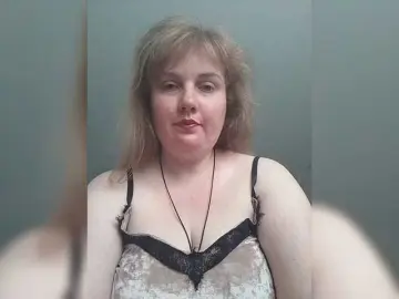 PolyarnayaYagoda82  live sex cam
