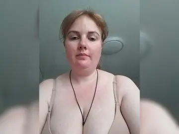 PolyarnayaYagoda82  live sex cam