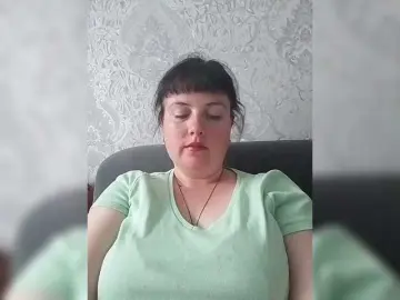 PolyarnayaYagoda82  live sex cam