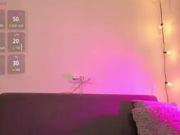 ReginaHawkinss  live sex cam