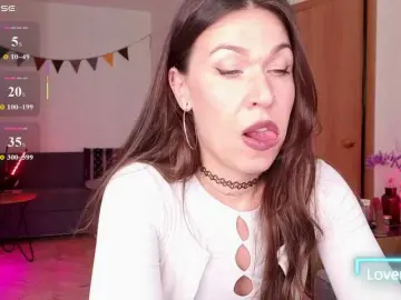 ReginaHawkinss  live sex cam