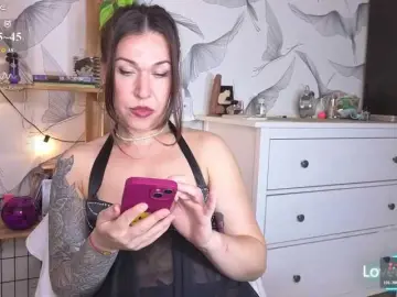 ReginaHawkinss  live sex cam