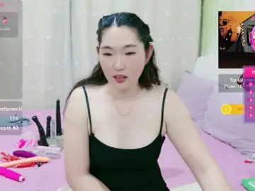 ViviCharm  live sex cam