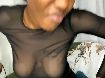 Cravemeslowly255  live sex cam