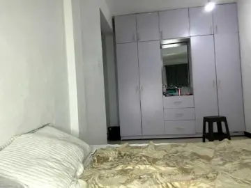 Cravemeslowly255  live sex cam