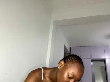 Cravemeslowly255  live sex cam