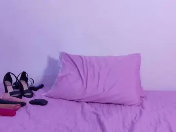 Cutepetitee  live sex cam