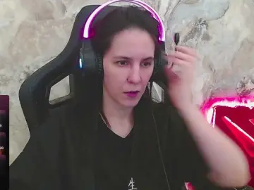 IrwiTomboy  live sex cam