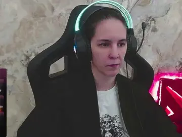 IrwiTomboy  live sex cam