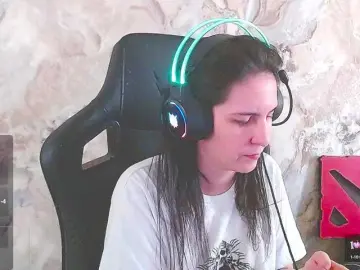 IrwiTomboy  live sex cam