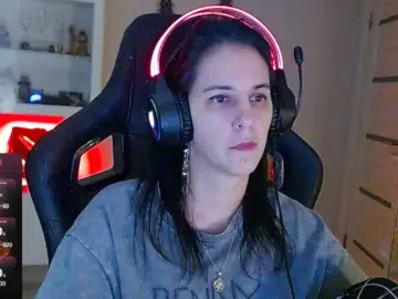 IrwiTomboy  live sex cam