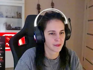 IrwiTomboy  live sex cam