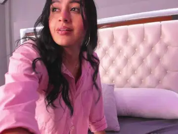 NicolleSweett04  live sex cam