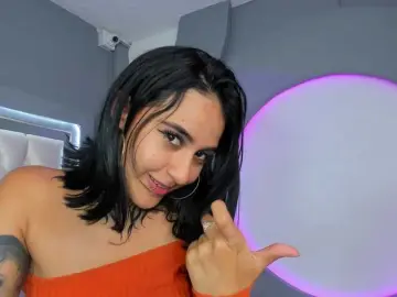 NicolleSweett04  live sex cam