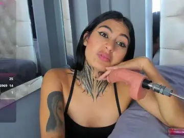 NicolleSweett04  live sex cam