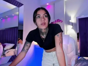 NicolleSweett04  live sex cam
