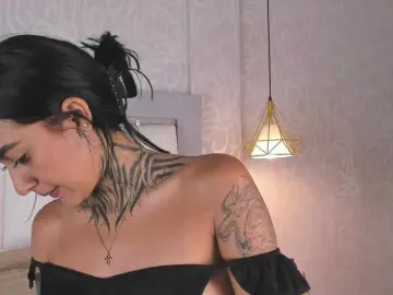 NicolleSweett04  live sex cam