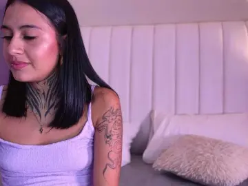 NicolleSweett04  live sex cam