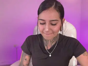 NicolleSweett04  live sex cam