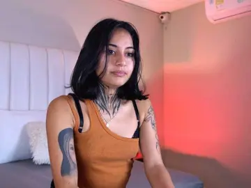 NicolleSweett04  live sex cam